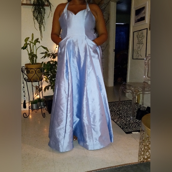 Sequin Hearts Dresses & Skirts - Sequined Hearts: Evening Gown Formal Floor-length Light-Blue w/ pockets sz9 EPLC